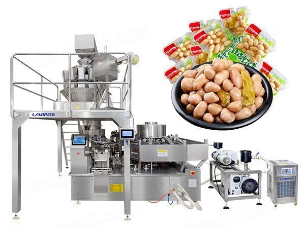 Автоматическая роторная машина для упаковки в вакуумные мешки реторты для предварительно приготовленных продуктов питания.