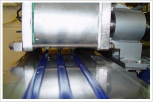 Гранулирование методом полосового дозирования расплава на ленточный конвейер-охладитель