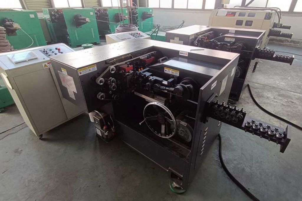 high-speed-nail-making-machine.jpg